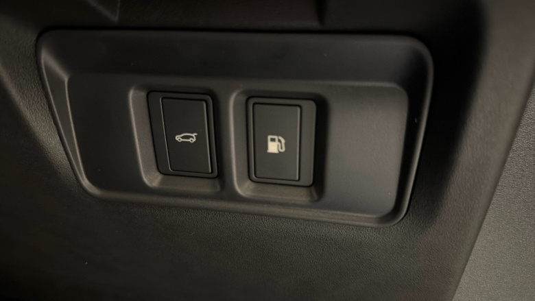 Land Rover Discovery Sport 1.5 P270e Dynamic HSE 5dr Auto [5 Seat] Station Wagon